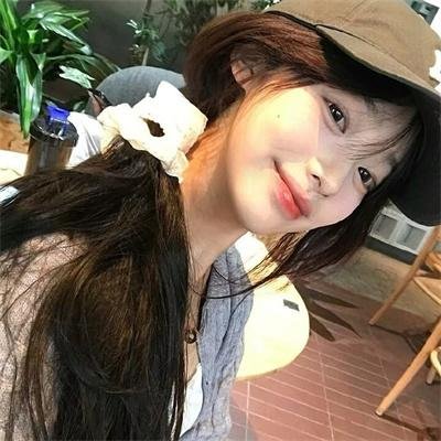 外面有个僵尸啊