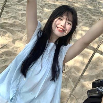 独自夜归的女孩